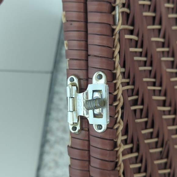 Woven Bag - Picture 4 of 9